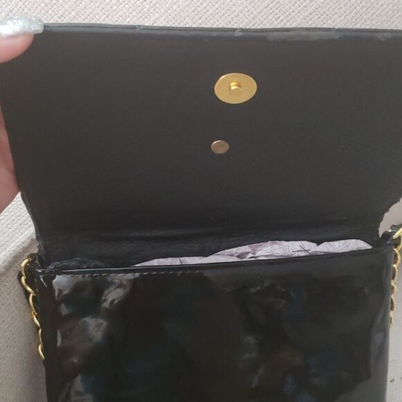 Black shiny purse - Picture 4 of 5